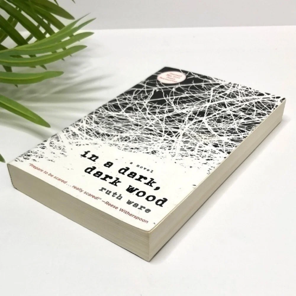 Ruth Ware In The Dark, Dark Wood